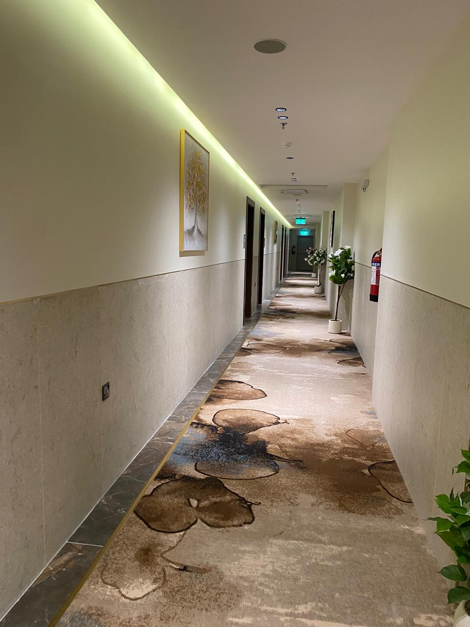 Qira Hotel kat koridoru 1