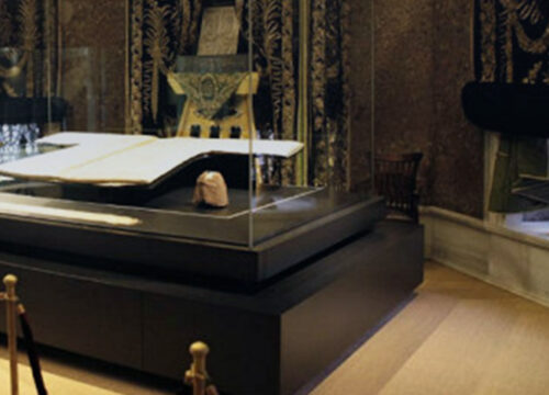 HIRKA-İ ŞERİF İLE TARİHİ YARIMADA’NIN BÜYÜLEYİCİ TURU